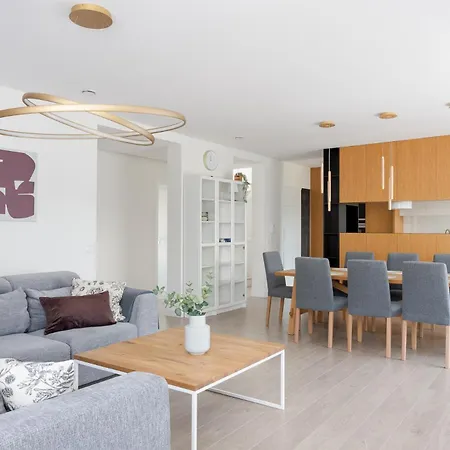 Citystay Przestronny Dla 7 Osob